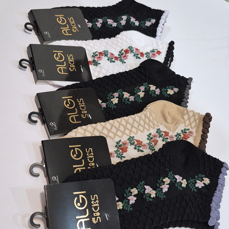 جوراب مچی اسپرت طرح برجسته لب کنگره ای