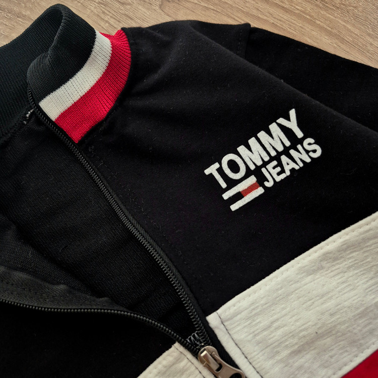 ست سه تیکه سویشرت و شلوار و تیشرت Tommyپسرانه